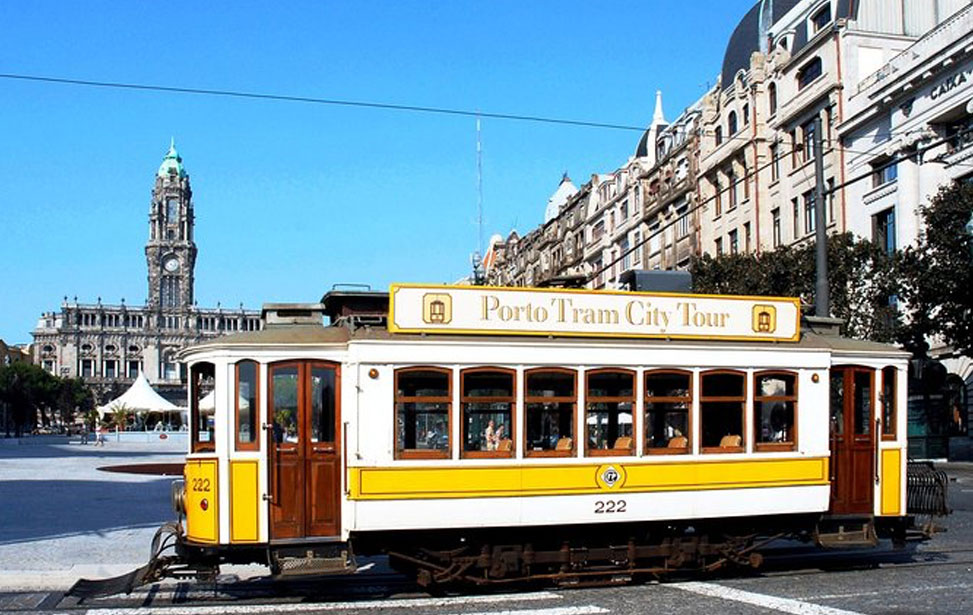 Hop-on Hop-off Bus Porto, Tram City Tour & Guindais Funicular