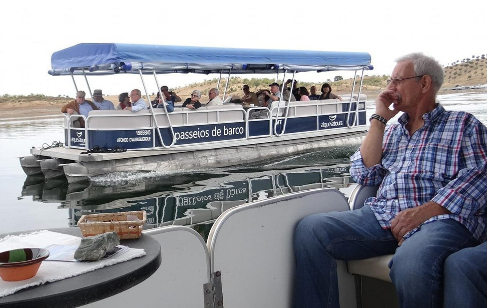 Full Day Excursion to Moura and Alqueva Dam with Boat Cruise