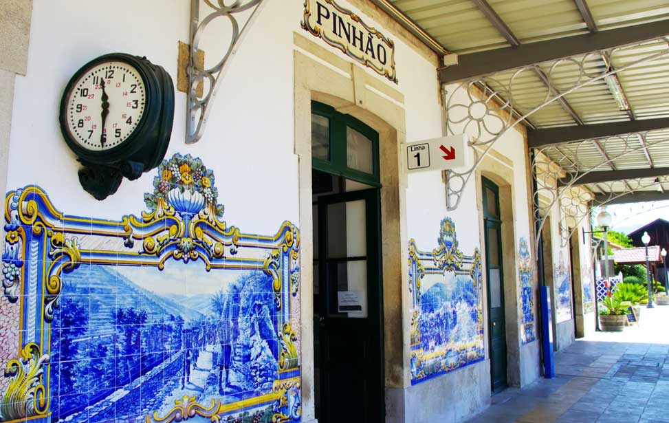 Pinhão Train Station