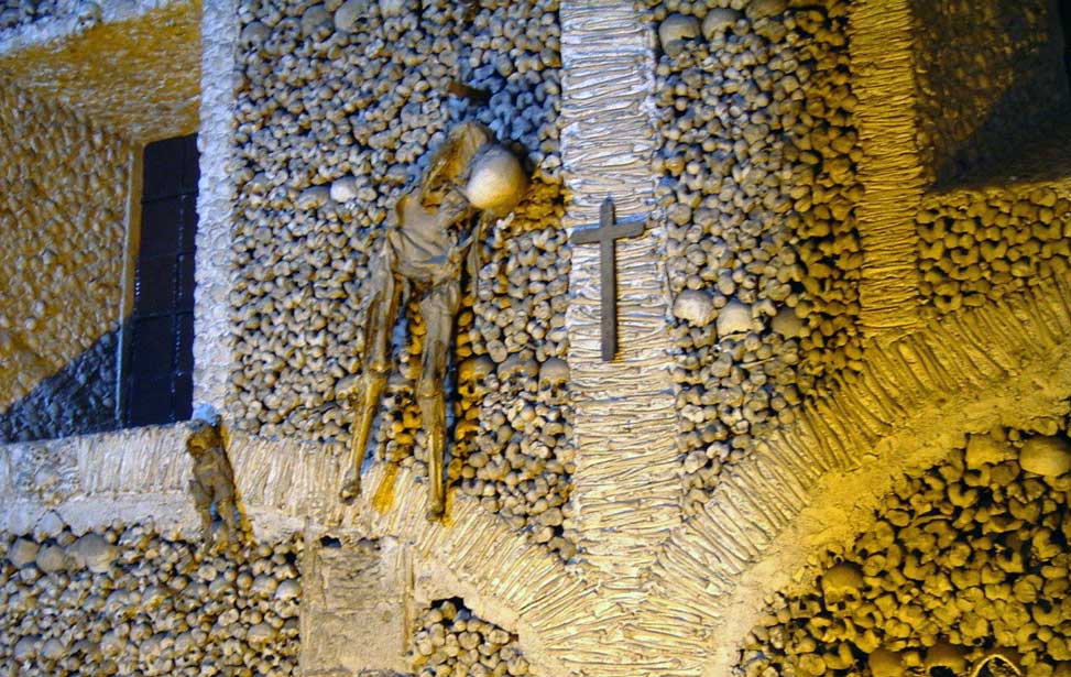 Capela dos Ossos (Chapel of Bones)