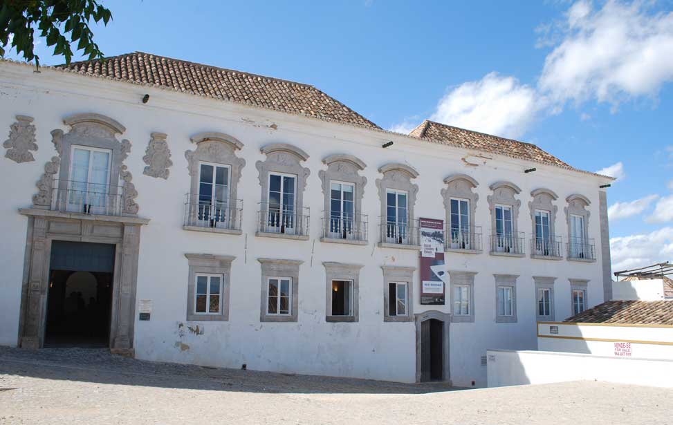 The Municipal Museum & Palácio da Galeria